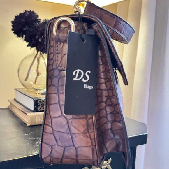 DS Crocodile Embossed Structured Handbag – NWT - Picture 2 of 6